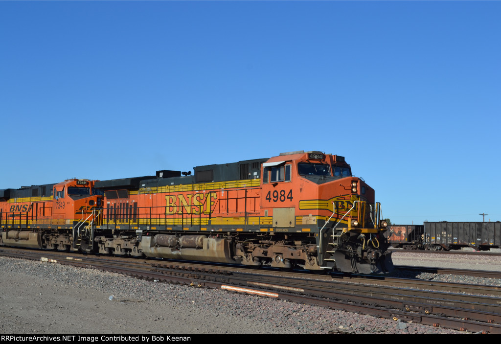 BNSF 4984